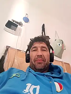 Snapshot of LasiDadi chatting on 12/03/25, 10:24 LasiDadi online show from 12/03/25, 10:24