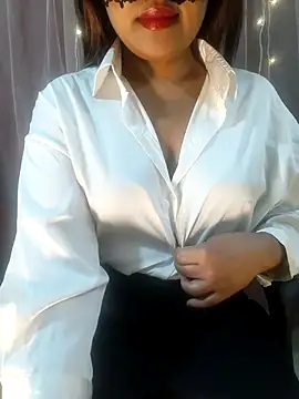 deslisexpriya online show from 02/04/26, 10:36