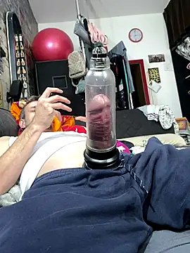 Snapshot of Gilgamesch1704 chatting on 10/27/25, 01:59 Gilgamesch1704 online show from 10/27/25, 01:59