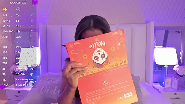 SophiaSmiiths  online show from 02/24/25, 08:14