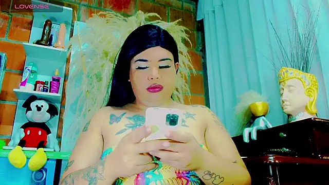 Snapshot of nauthyvalentina chatting on 02/18/26, 02:02 nauthyvalentina online show from 02/18/26, 02:02