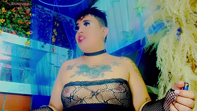 nauthyvalentina online show from 04/25/26, 07:22