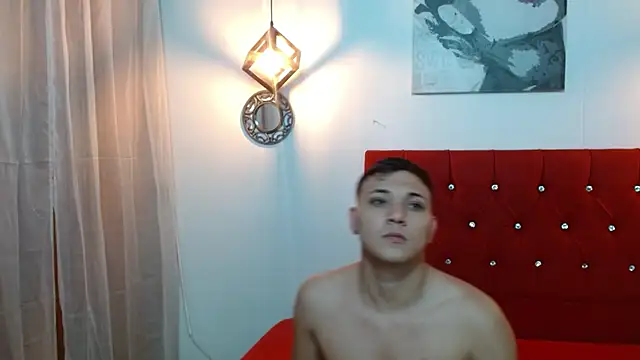 couple lovelyds online show from 02/07/25, 07:38