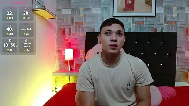 couple lovelyds online show from 02/09/25, 12:30