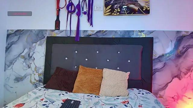 couple lovelyds online show from 04/10/26, 09:08