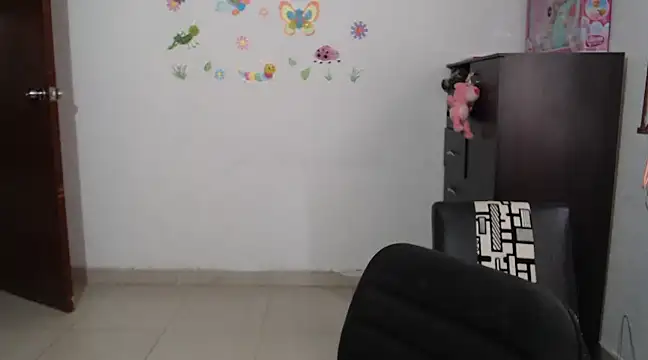 Snapshot of allison_11p chatting on 12/21/24, 03:09 allison 11p online show from 12/21/24, 03:09