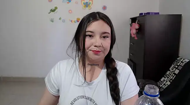 Snapshot of allison_11p chatting on 01/07/25, 03:33 allison 11p online show from 01/07/25, 03:33