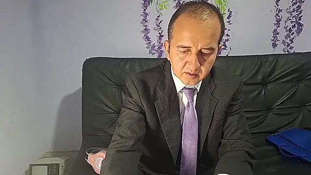 yazforeSolo online show from 11/21/25, 02:27