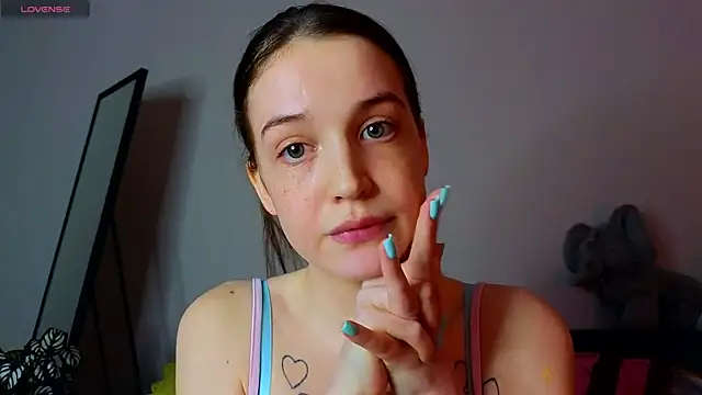 Snapshot of Sweet_Evva chatting on 05/16/26, 03:55 Sweet Evva online show from 05/16/26, 03:55