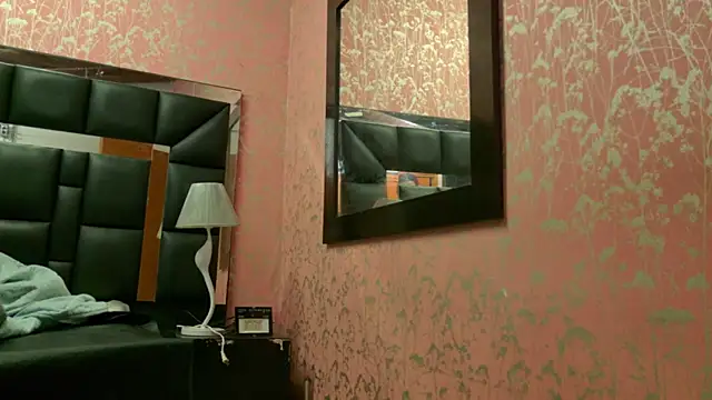 Sofia martiin online show from 11/15/25, 03:04