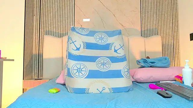 Sofia martiin online show from 03/16/26, 05:44