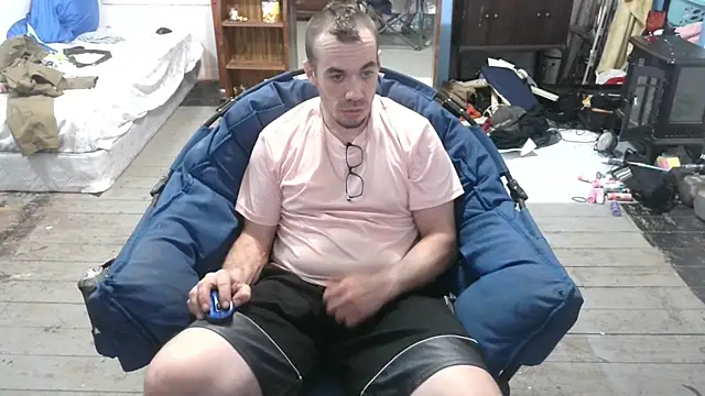 ScubaStevex online show from 03/20/25, 06:08