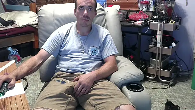 ScubaStevex online show from 10/13/25, 09:15