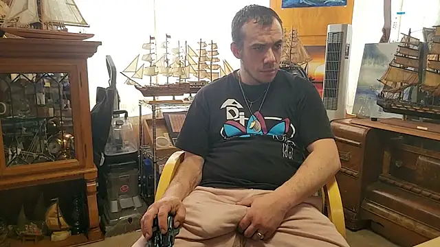 ScubaStevex online show from 03/11/26, 08:04