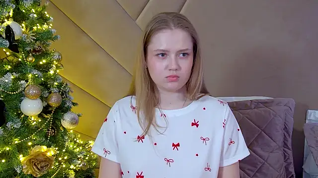 SelinSwarovski online show from 12/22/25, 04:31