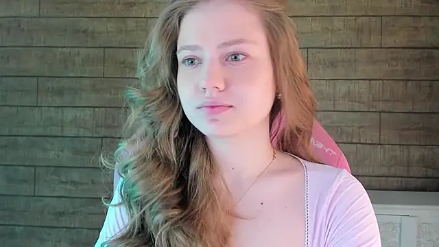 SelinSwarovski online show from 04/18/26, 07:58