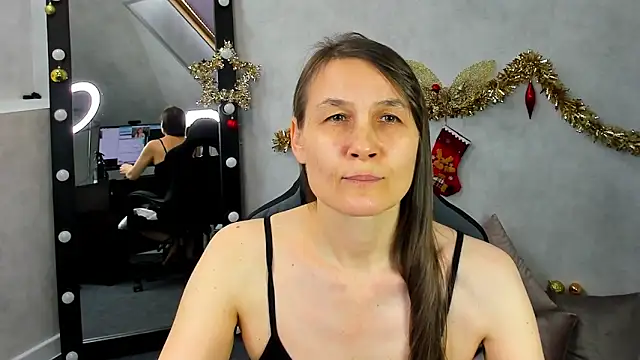 Lillian White online show from 01/08/25, 07:45