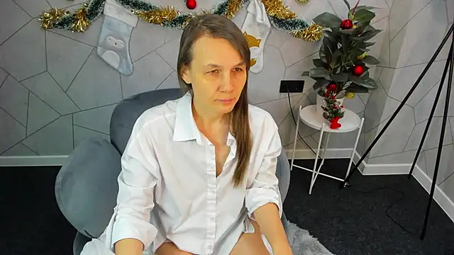 Lillian White online show from 01/10/25, 06:09