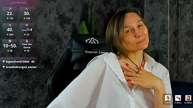 Lillian White online show from 05/15/26, 10:50