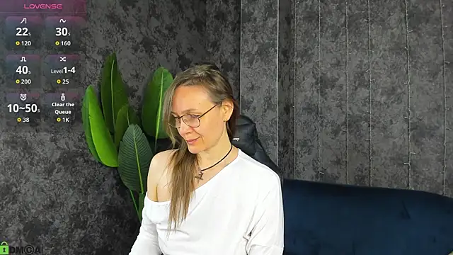 Lillian White online show from 05/24/26, 12:59