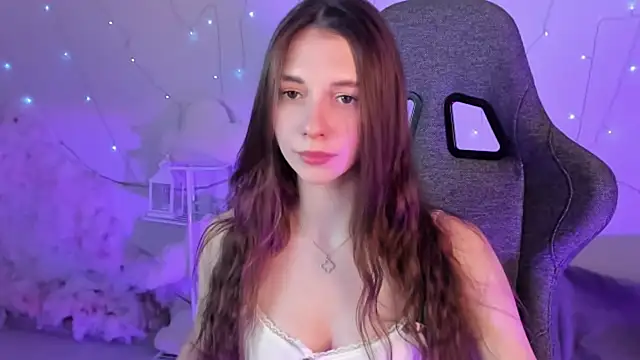 AveAngela online show from 12/30/24, 09:27