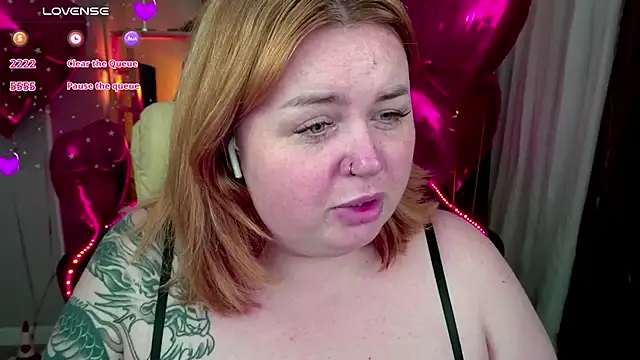 ZaraReignn online show from 02/15/25, 03:31