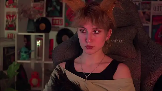 LuxRayi online show from 12/22/24, 09:11