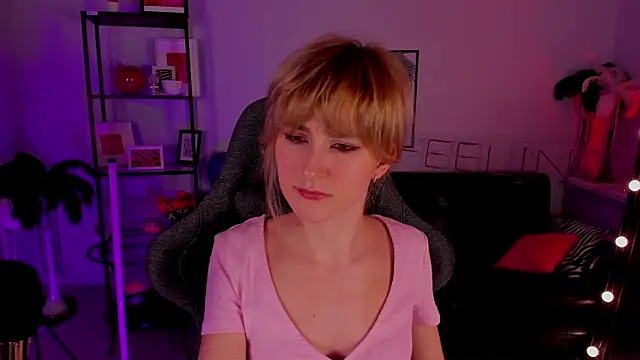 LuxRayi online show from 01/07/25, 06:03