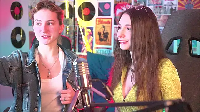 LuxRayi online show from 01/10/25, 03:16