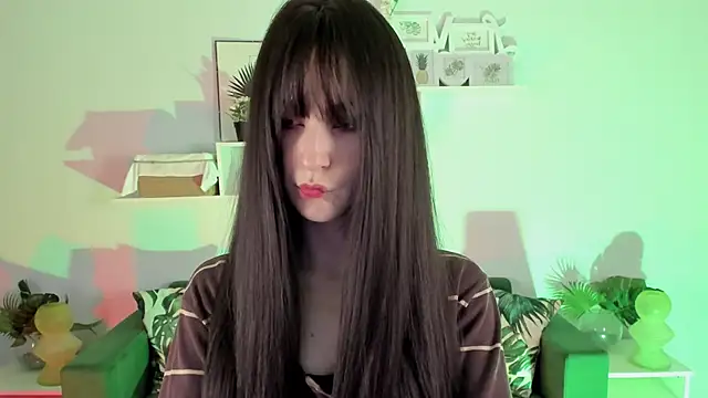 LuxRayi online show from 02/02/25, 02:56