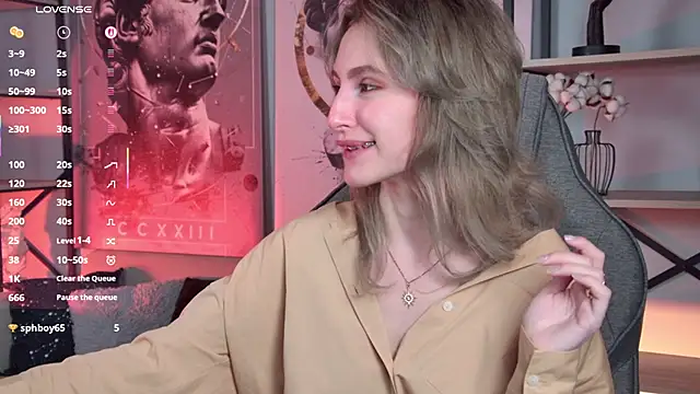 LuxRayi online show from 10/08/25, 06:16