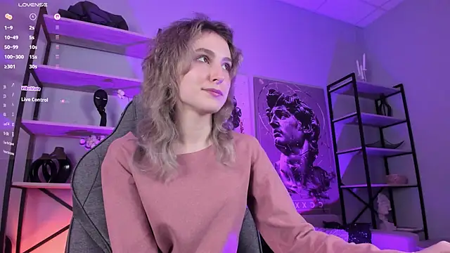 LuxRayi online show from 10/16/25, 05:47