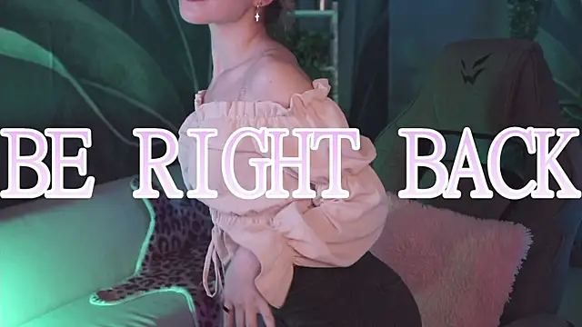 LuxRayi online show from 01/11/26, 03:33