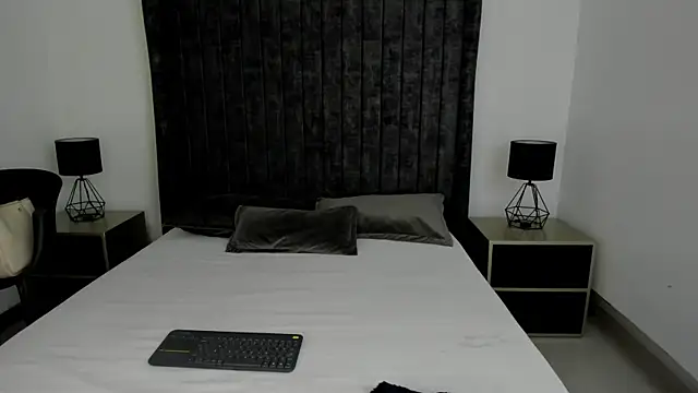 Snapshot of NataGarcia chatting on 07/15/26, 05:07 NataGarcia online show from 07/15/26, 05:07