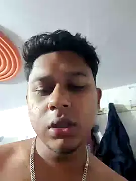 Snapshot of sailord chatting on 01/25/25, 04:57 sailord online show from 01/25/25, 04:57