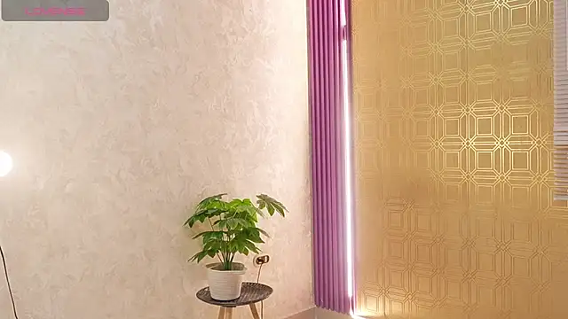 Bella19  online show from 02/24/26, 08:51