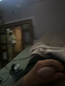 fejduyw1 online show from 02/06/26, 03:22