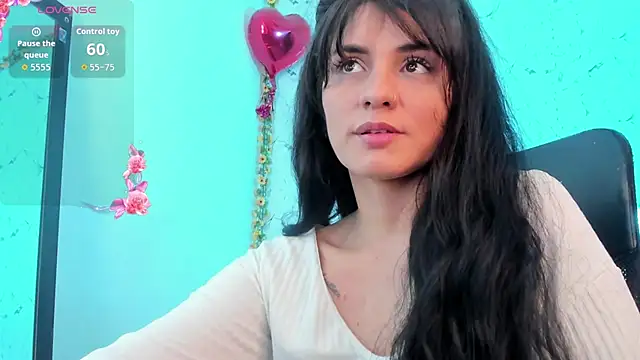 Snapshot of elissa_iris chatting on 07/08/26, 02:38 elissa iris online show from 07/08/26, 02:38