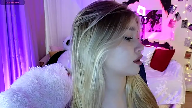 BattyMelody online show from 10/31/25, 10:16