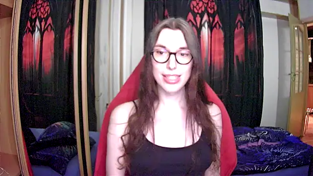 Snapshot of bluerose00 chatting on 12/05/24, 07:06 bluerose00 online show from 12/05/24, 07:06