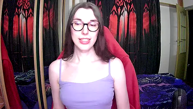 Snapshot of bluerose00 chatting on 12/11/24, 05:37 bluerose00 online show from 12/11/24, 05:37