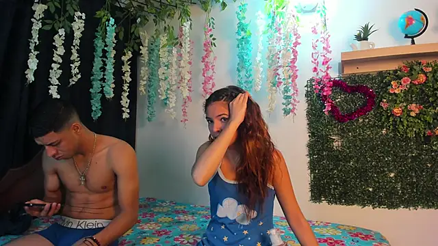 Snapshot of kattyandtom2 chatting on 01/26/25, 03:17 kattyandtom2 online show from 01/26/25, 03:17