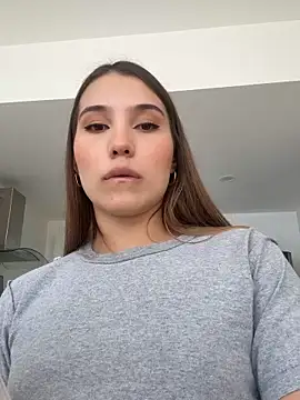 SophieRaily  online show from 10/02/25, 06:59