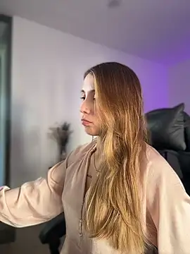 SophieRaily  online show from 02/10/26, 08:35