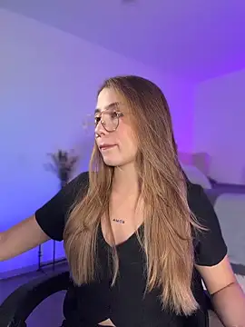 SophieRaily  online show from 03/12/26, 09:43