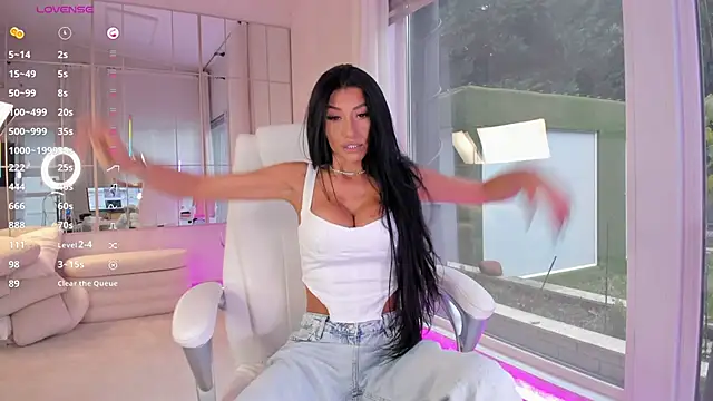 missdiamond  online show from 12/15/25, 07:56