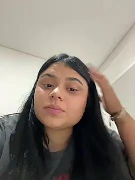 alissonfernandez  online show from 02/12/25, 06:40