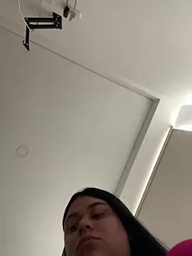 alissonfernandez  online show from 02/14/25, 07:12