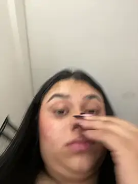 alissonfernandez  online show from 03/01/25, 04:00