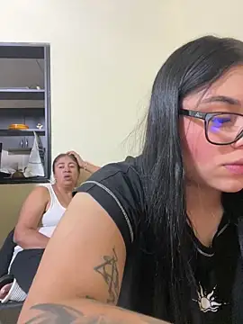 alissonfernandez  online show from 09/10/25, 10:43